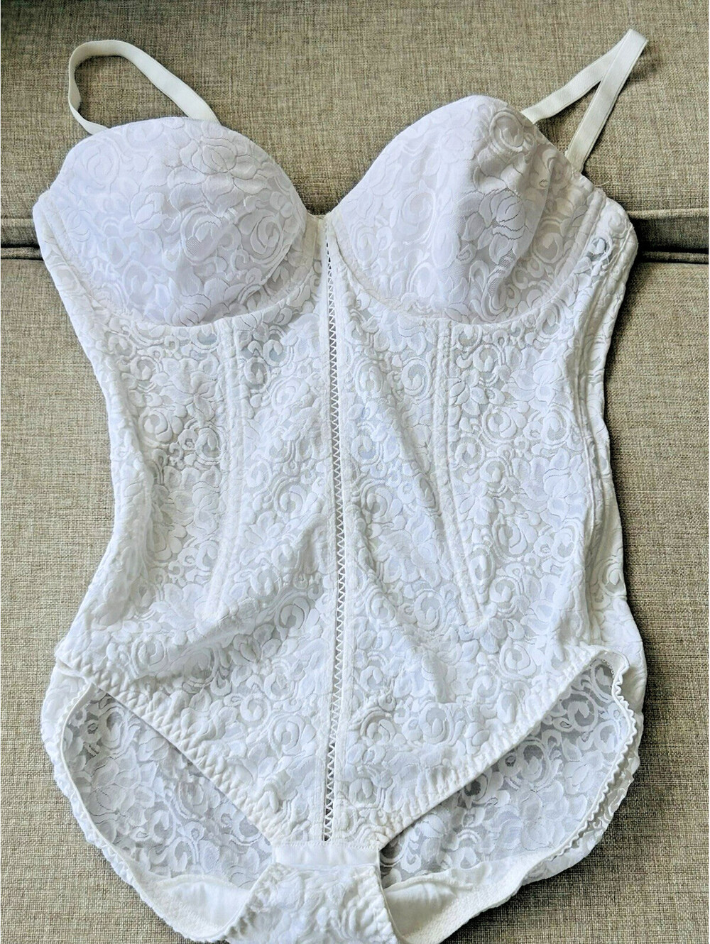 Vtg Bali White Stretch Lace Shaper Bodysuit Underwire Detachable Straps Size 34C